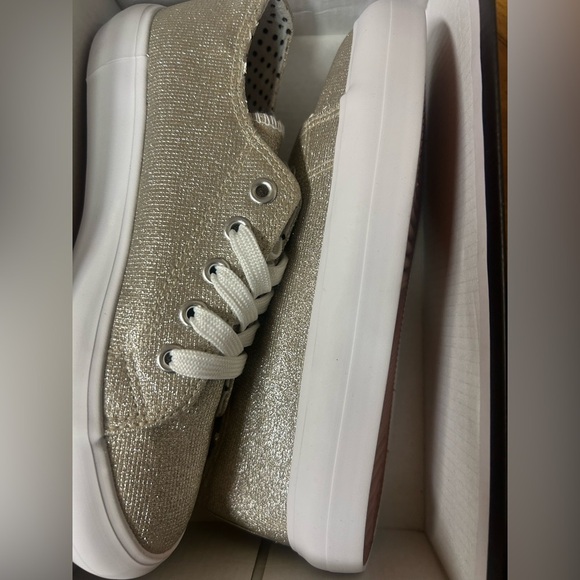 Cynthia Rowley Gold sneakers - Picture 1 of 5